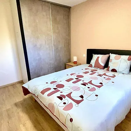 Вилла Le Menhir 4 Ch Au Bord Du Et Terrasse