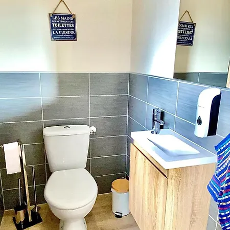 Вилла Le Menhir 4 Ch Au Bord Du Et Terrasse