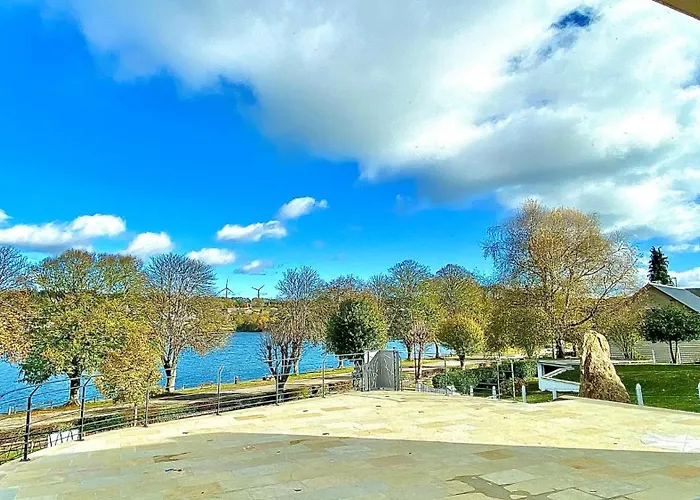 Le Menhir 4 Ch Au Bord Du Et Terrasse Villefranche-de-Panat